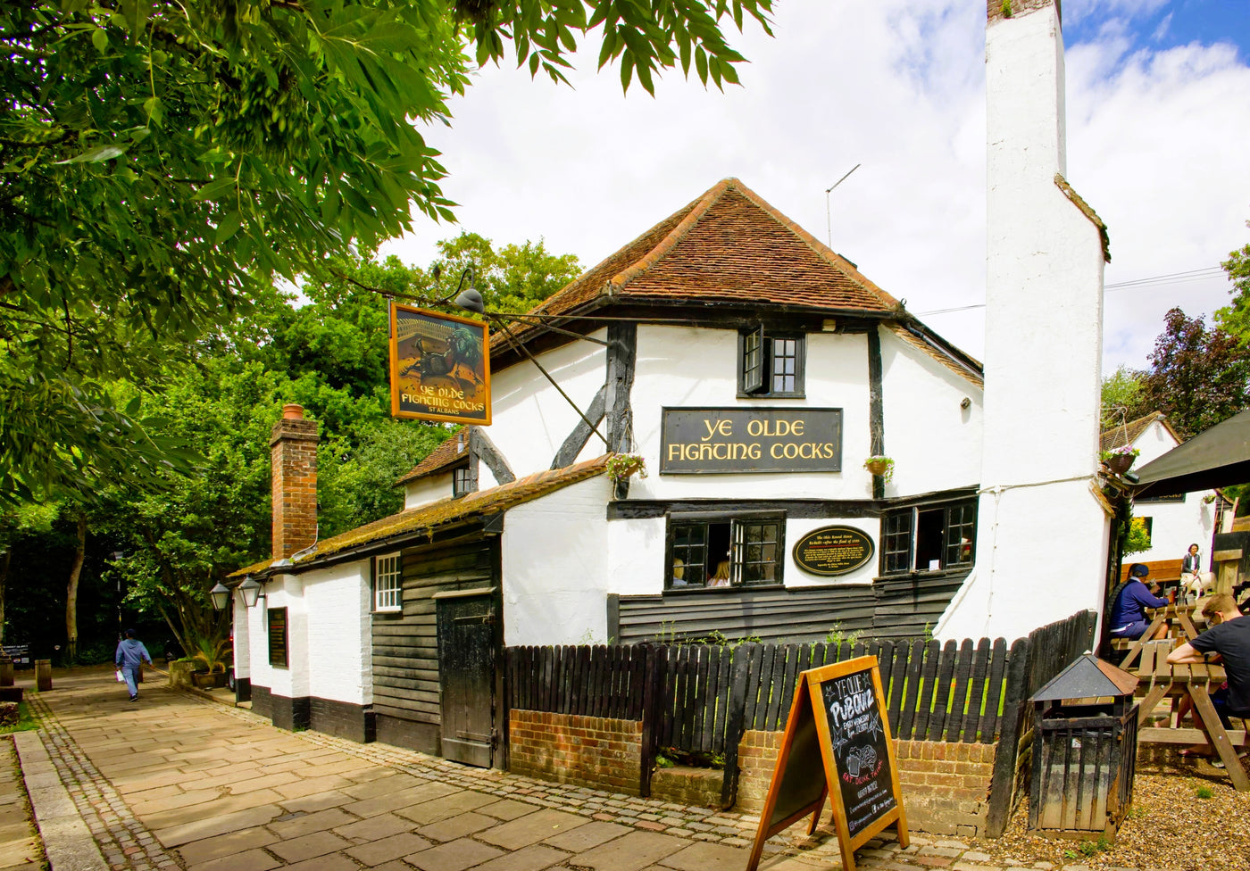 Pubs & Bars